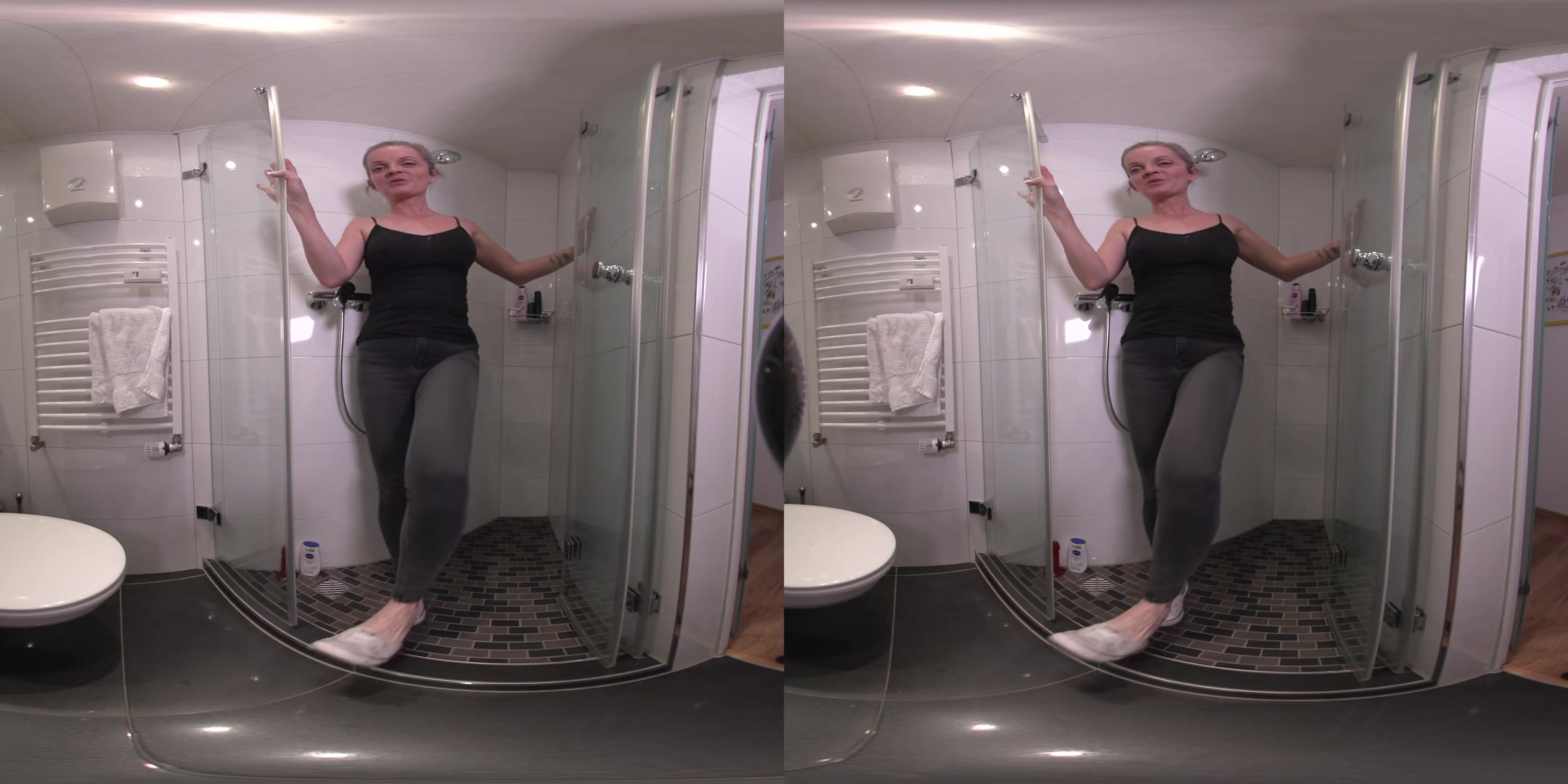 The Shower - Sabdeluxe - Vr Porn Video