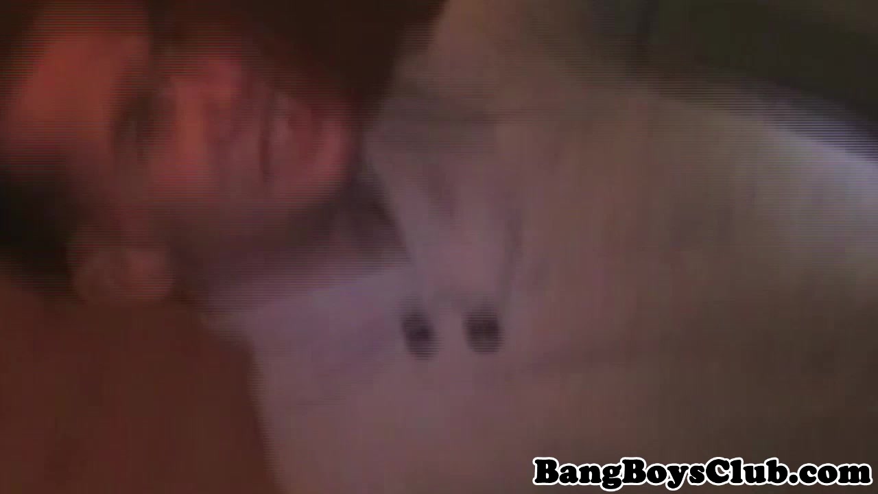 Euro amateur cocksucking under the table