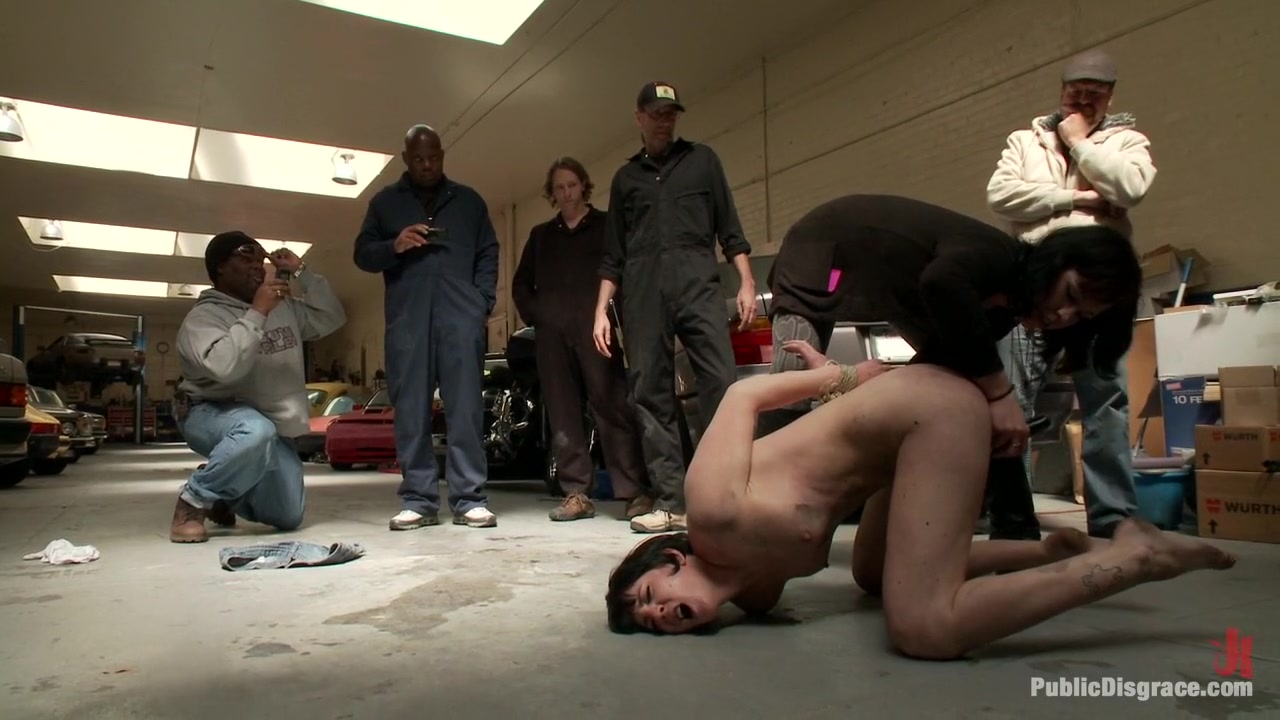 Emo Babe Fucked in Public by James Deen