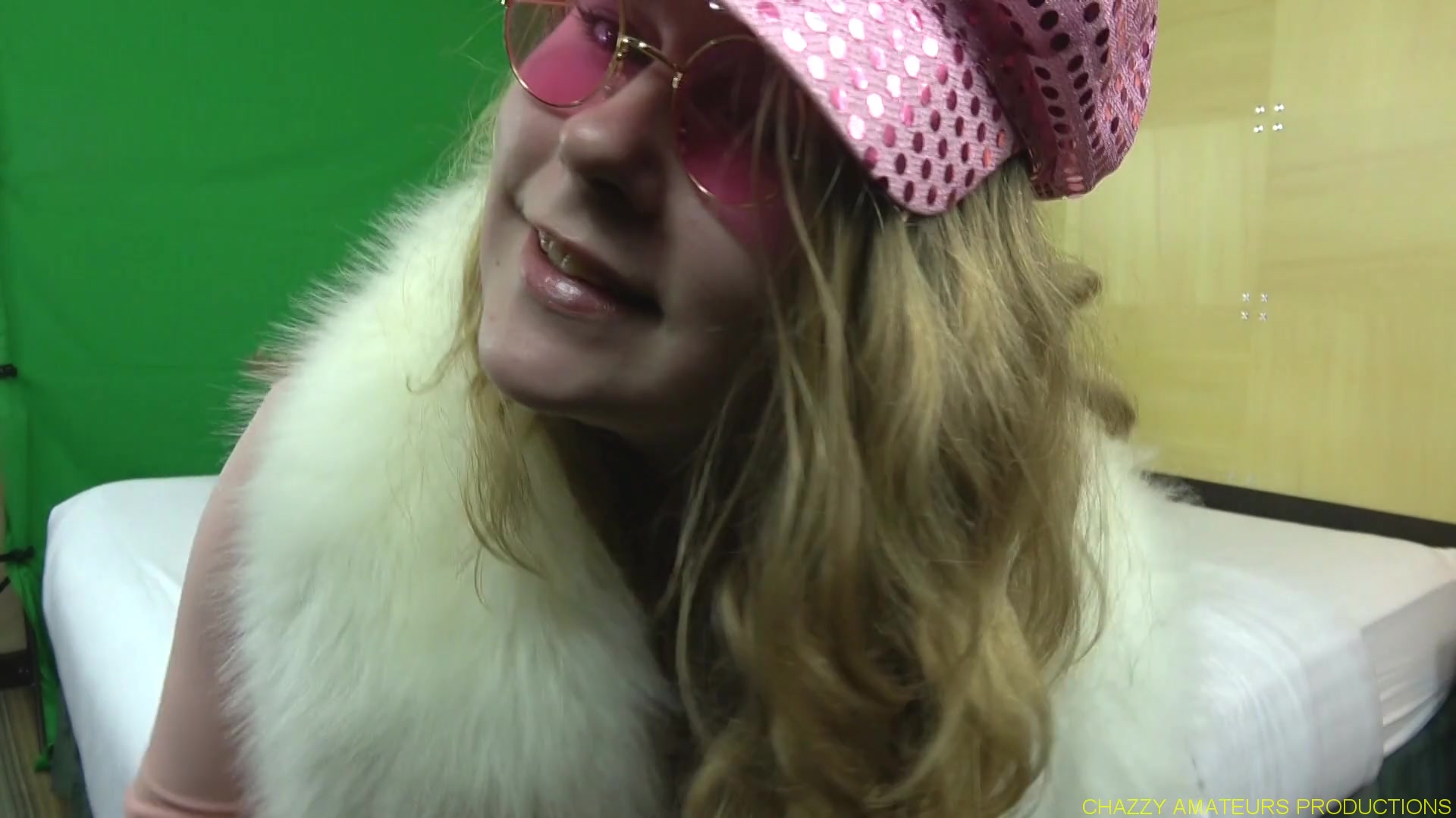 Adult Film Debut Of Honey Bare Vibrator - Chazzy Amateurs