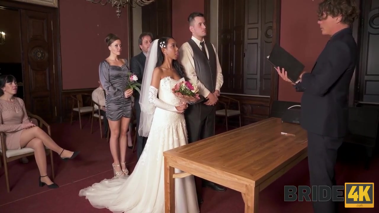 Couple Starts Fucking In Front Of The Guests After Wedding Ceremony