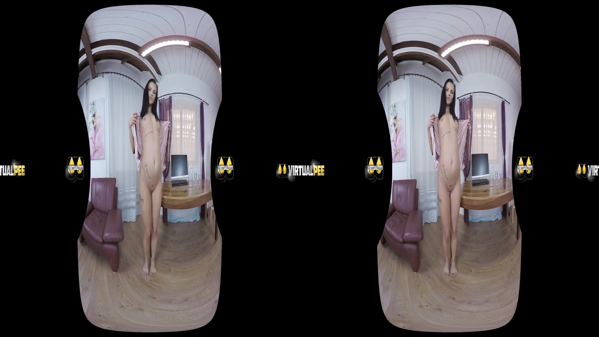 Isabel Dark in Isabel Gets Wet - VirtualPee