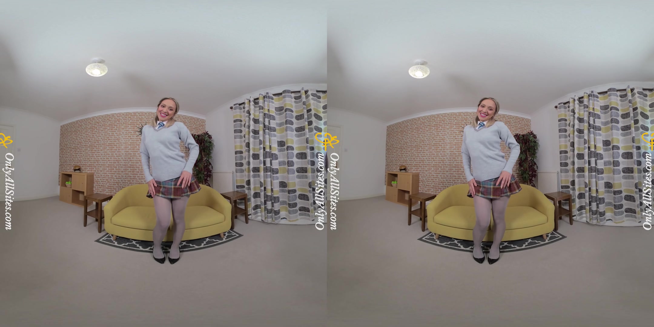 Samantha - Hollywood Smile - OnlyTease