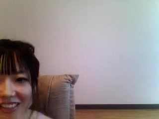 Astonishing Chinese cutie glimpses her tooshie on cam