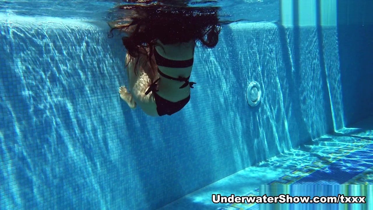 Andriena Andreina Video - UnderwaterShow