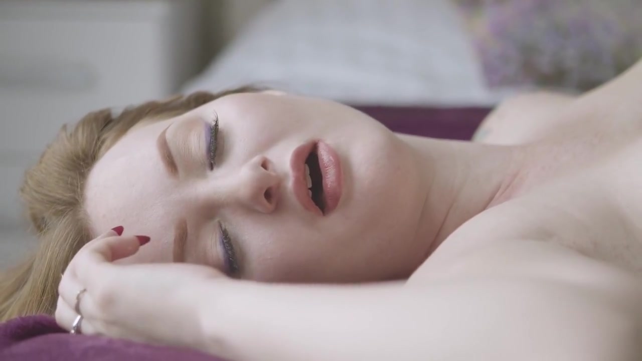 Redhead Babe Takes Bbc Pounding