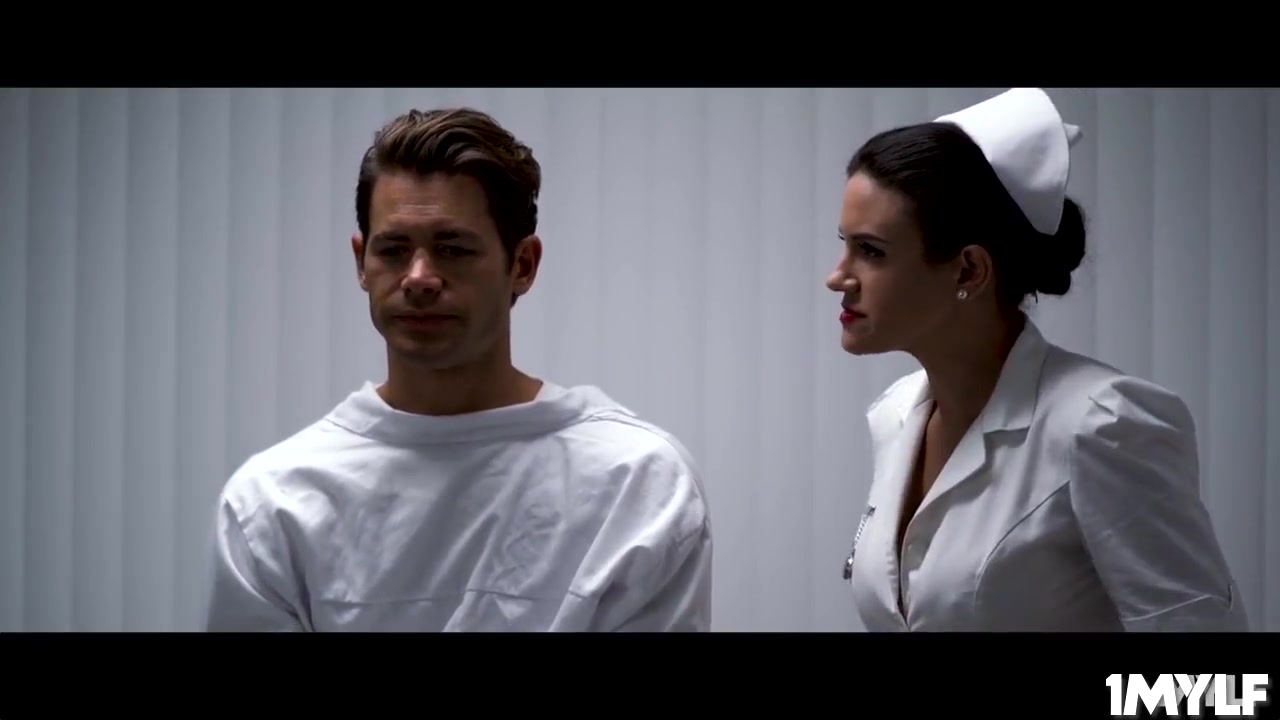 Nurse Pennys Way To Communicate With Her Patient Giovanni - Penney Play
