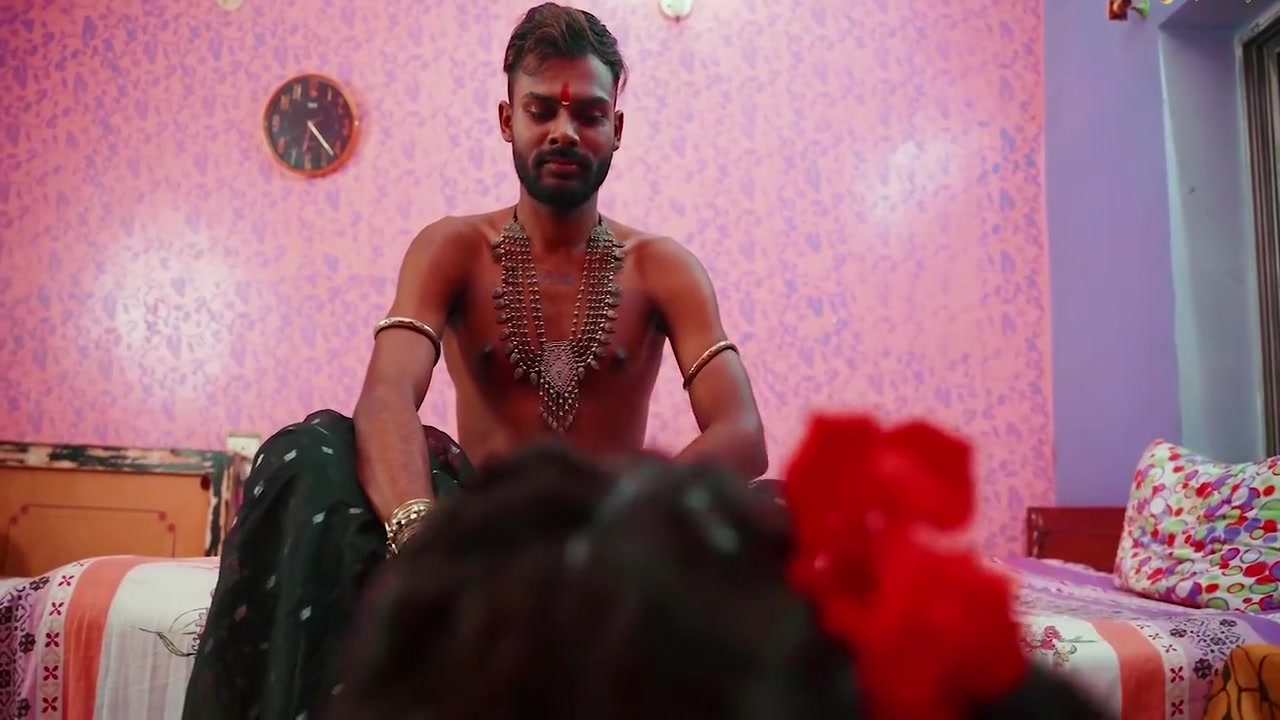Baba Ne Ek Haseen Larki Ko Apne Vash Me Kar Ke Uska Chudai Kar Diya
