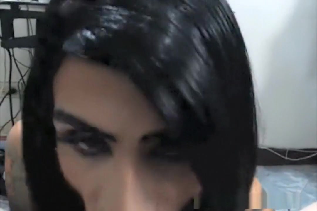 TS Luxyshy in a Hot Blowjob POV