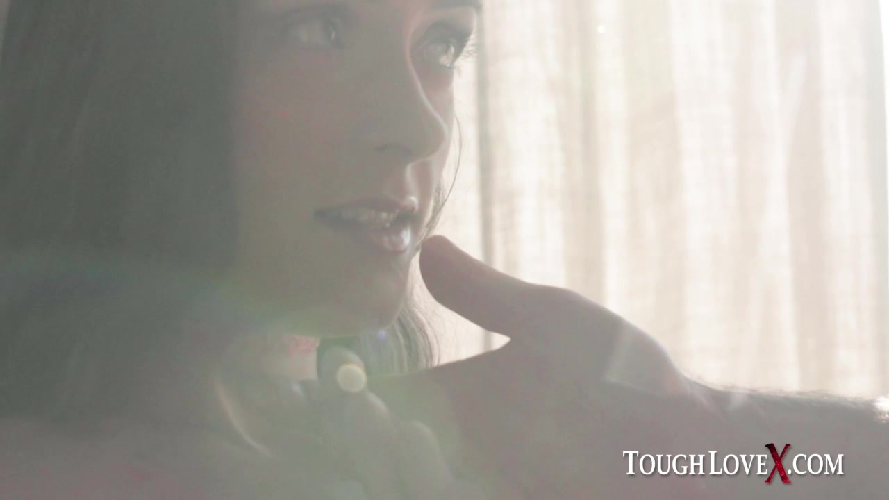 Lily Glee - Strip Poker