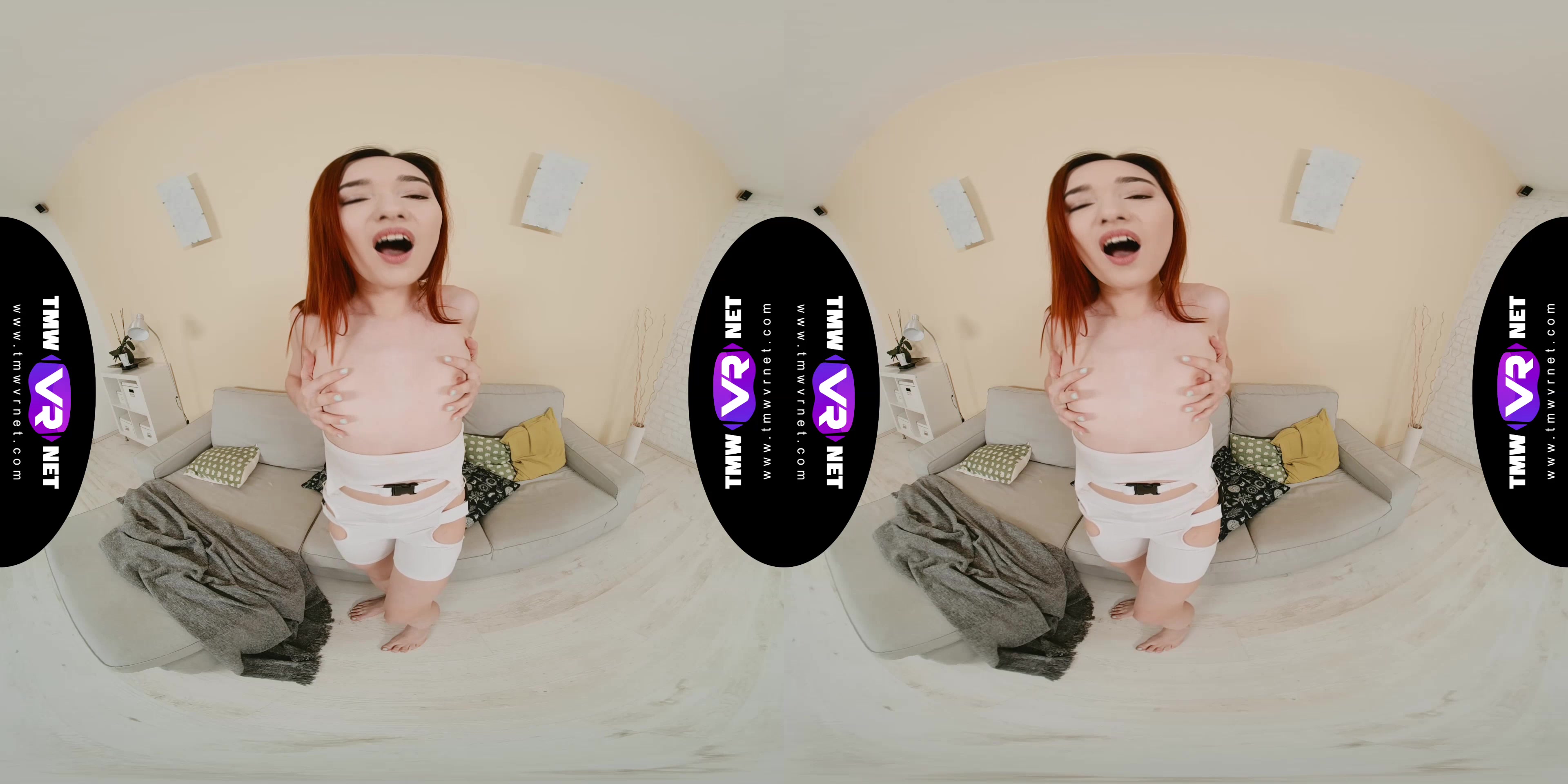 Cutie undresses to get a solo orgasm - TmwVRnet