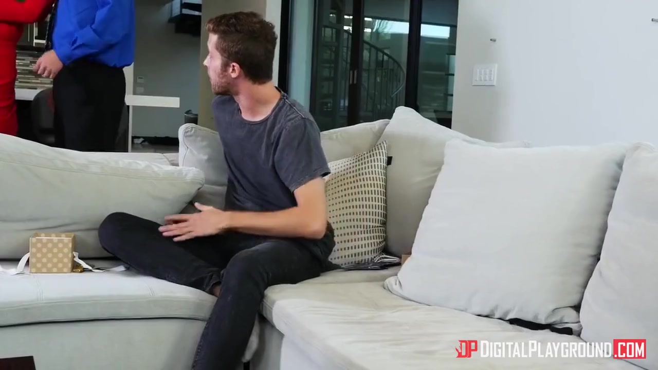 Shameless Milf With Appetizing Ass Wishes Thick Donger With Dani Jensen