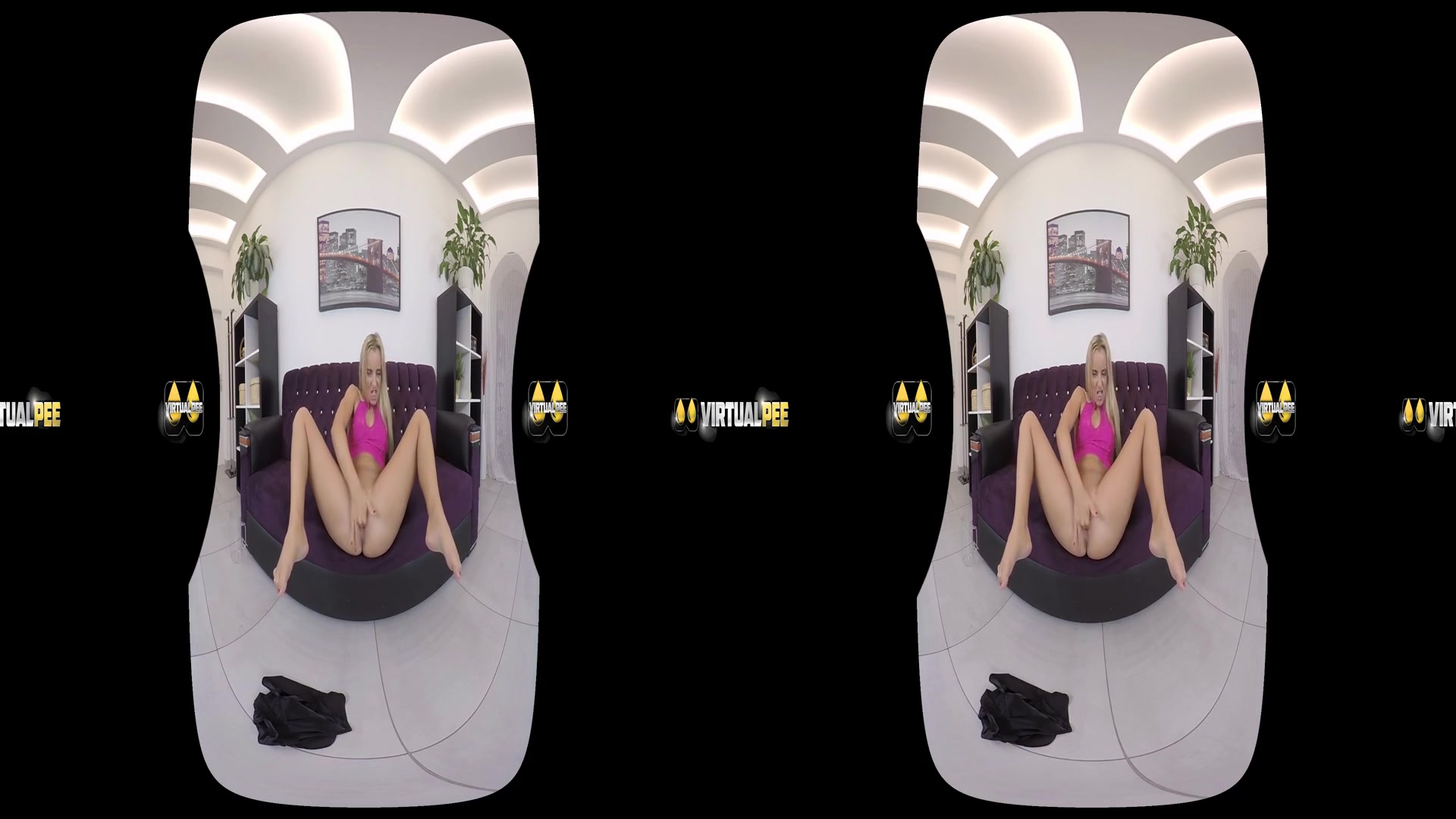 Amy Pink in Pure Pissing - VirtualPee