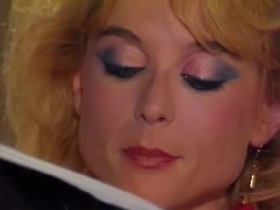 Debbie Areola, Erica Boyer, Nina Hartley in classic porn clip