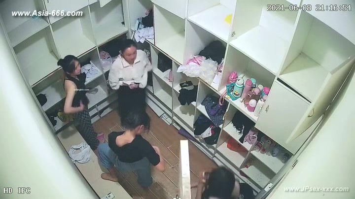 chinese girl changeroom.4