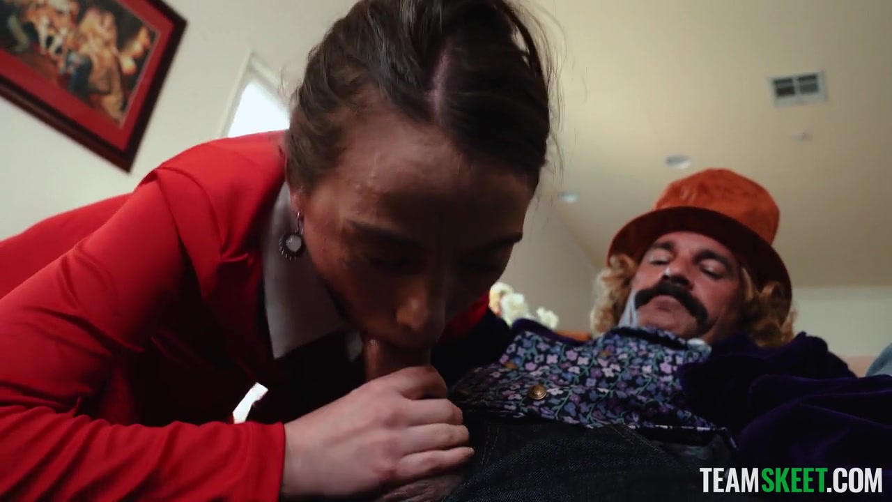 Sia Wood & Charles Dera in Willy Wonka and The Sex Factory - ExxxtraSmall
