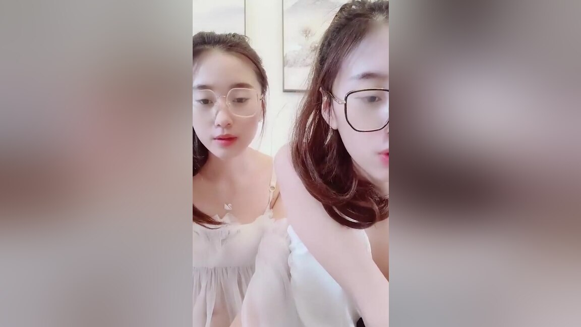 Skinny Asian teen 18+ Lesbians