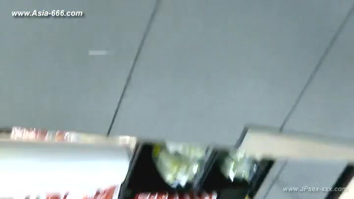 peeping chinese amateur upskirt.30