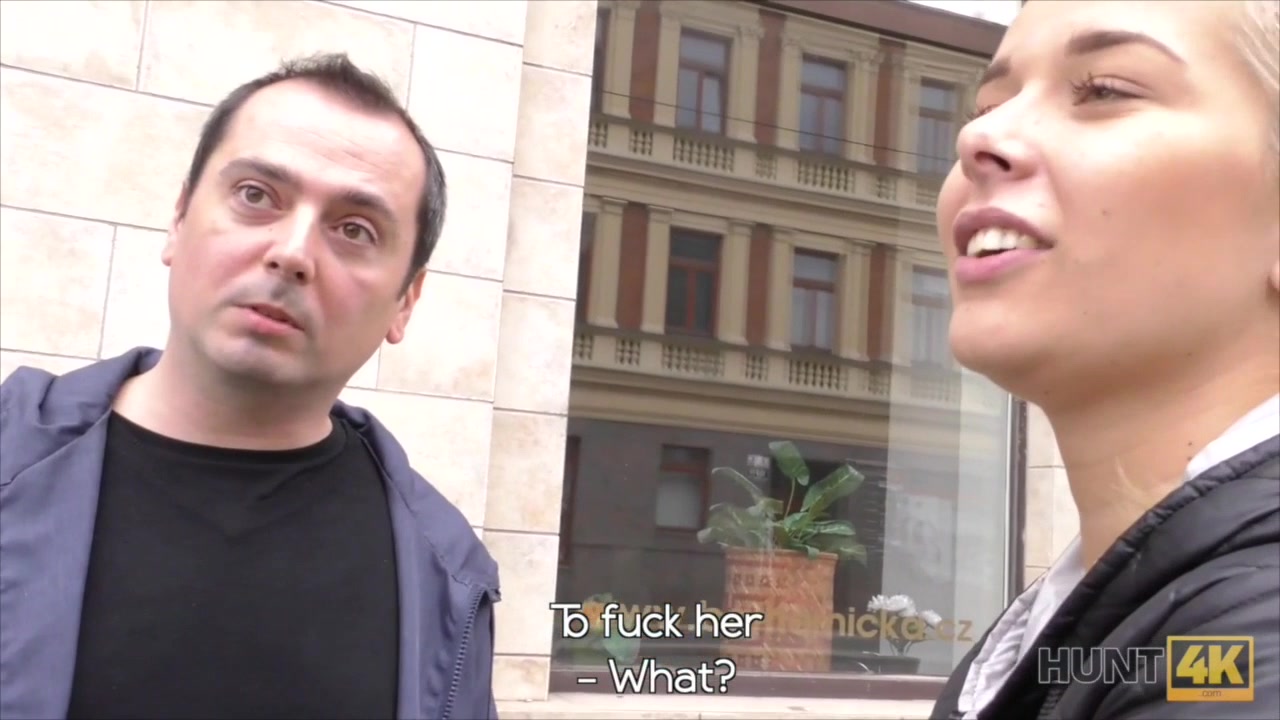 HUNT4K. Sweet in front of her boyfriend´s eyes