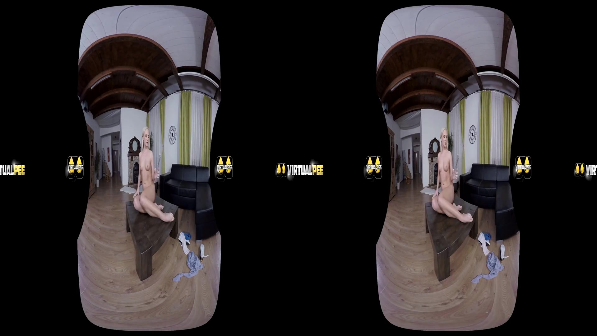 Vinna Reed in Speculum Pussy Pissing - VirtualPee