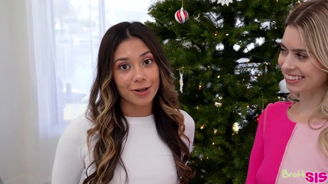 Santas Helpers Get Naughty - S30:E1 - Brattysis