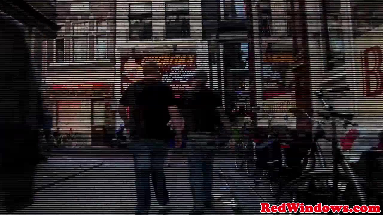 Petite redlight hooker fucks a fat tourist