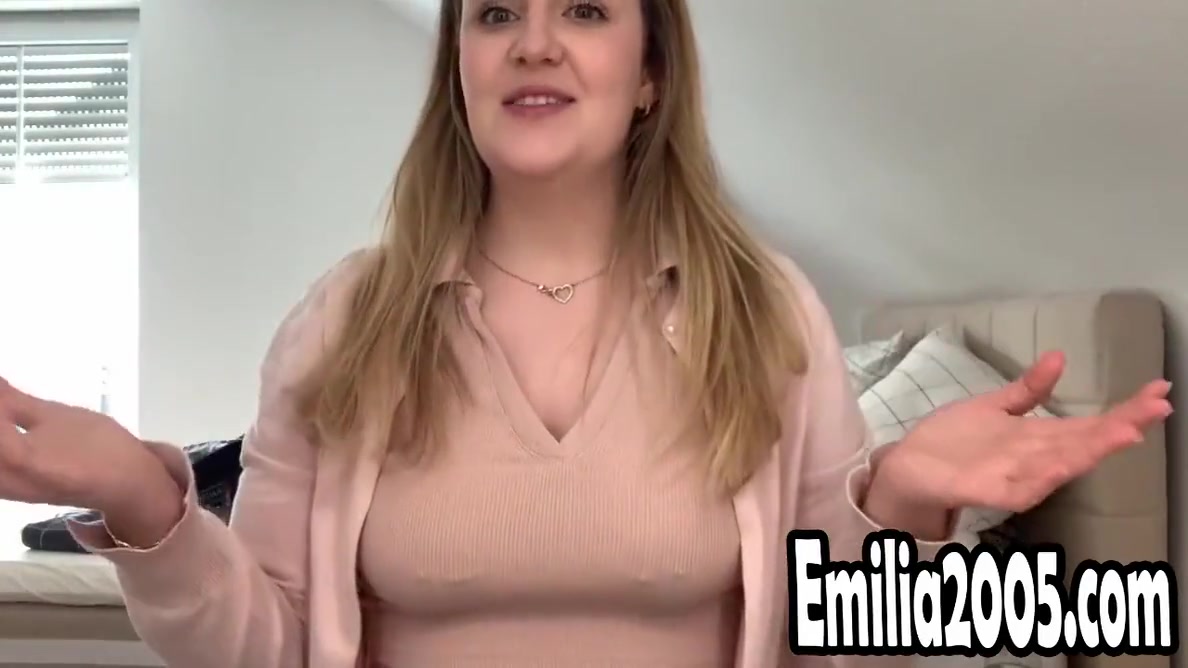 18yo Chubby teen 18+ First Time Nude!!