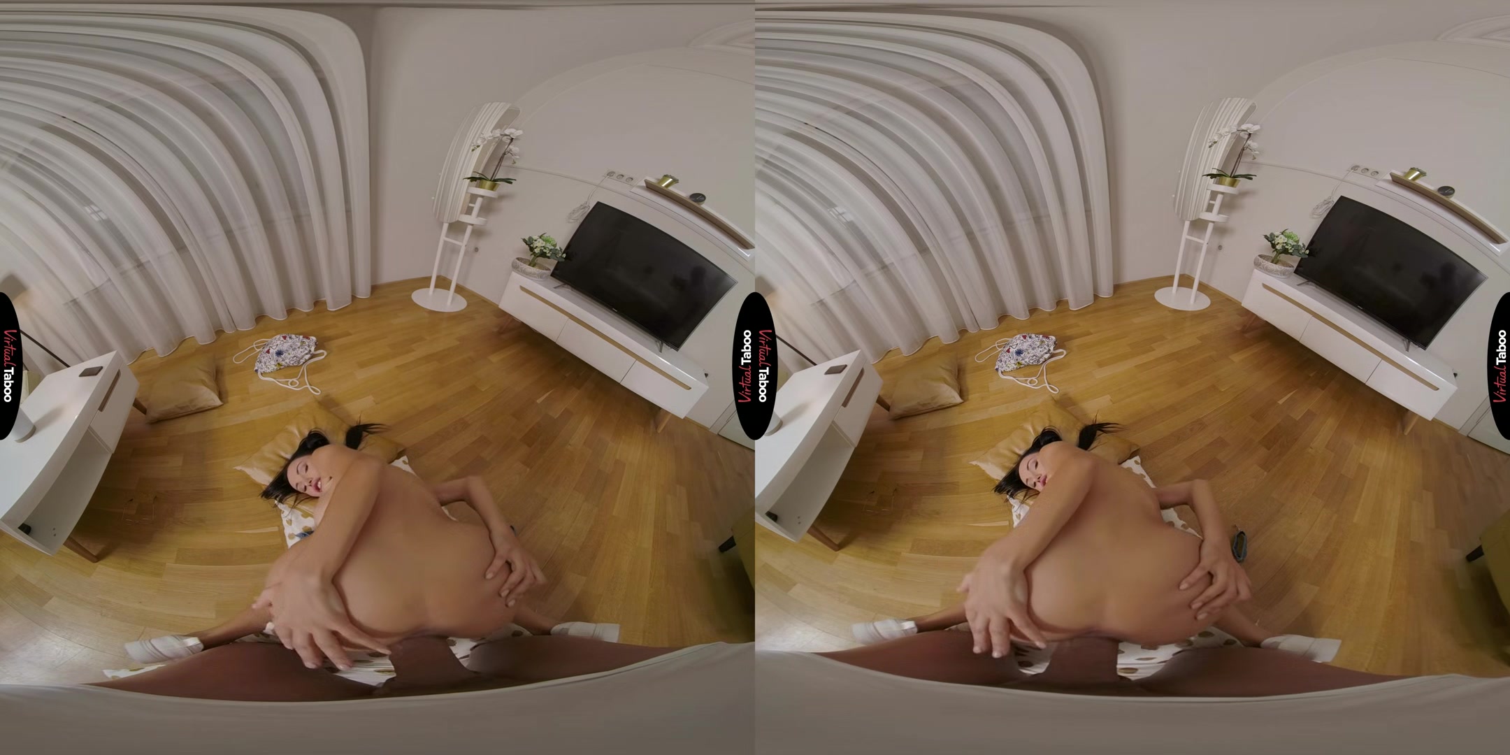 Sasha Rose VR Porn: Open Legs Can Open Any Door - VirtualTaboo