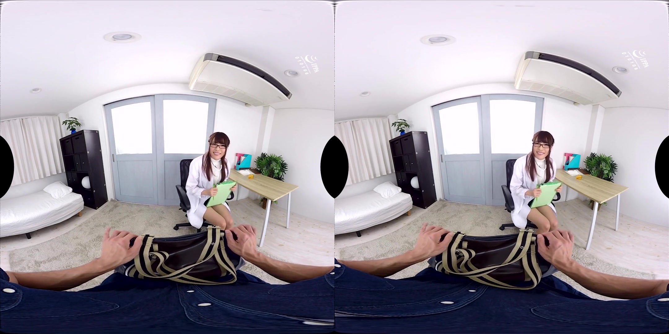 Sneaking In to the Clinic Where it' Rumored There' a too-Horny Doctor! - Asian Doctor Office Creampie