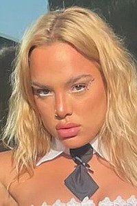 Mimi Monet