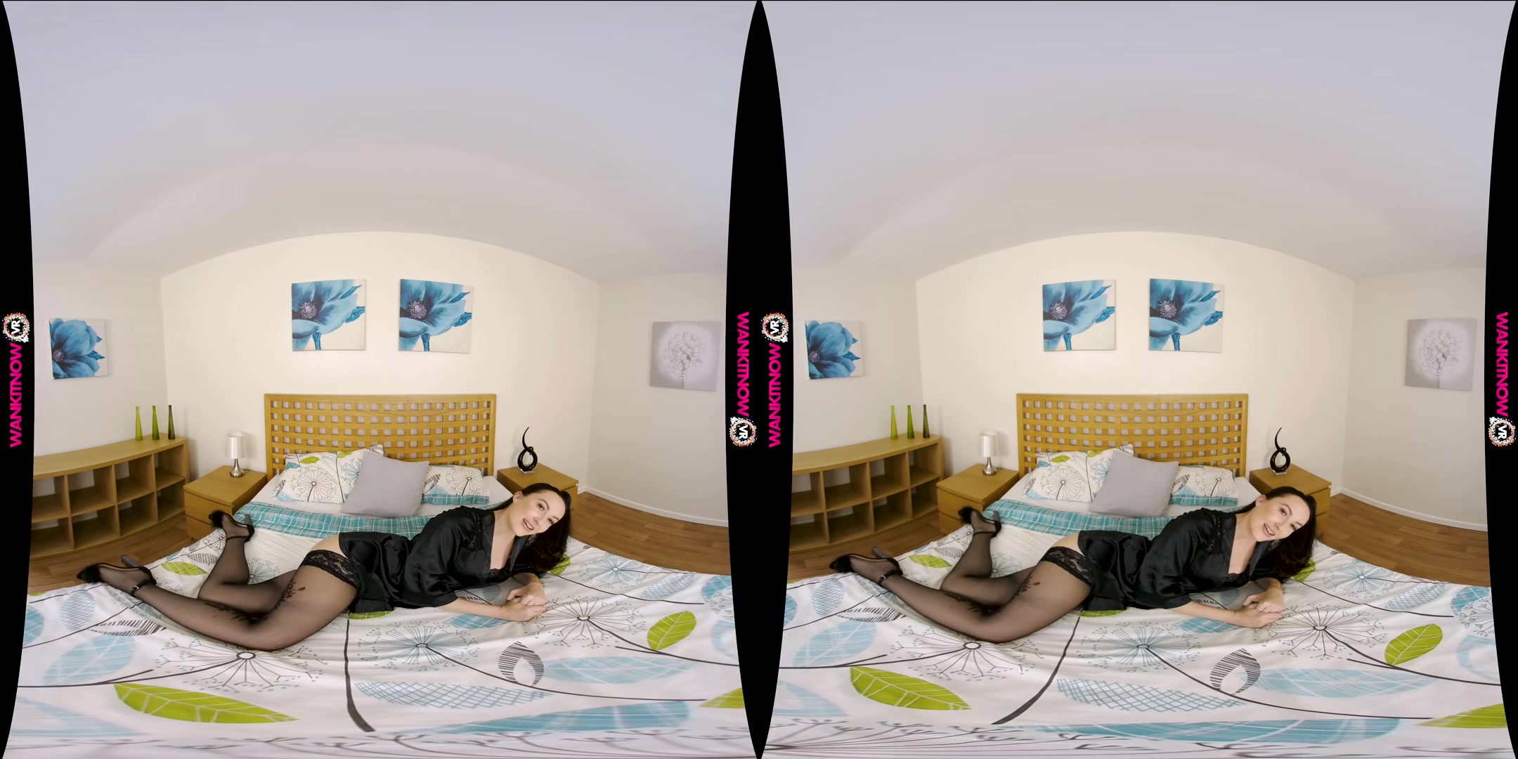 Handy Wanker - Petite Small Tits Nylons - Sexlikereal