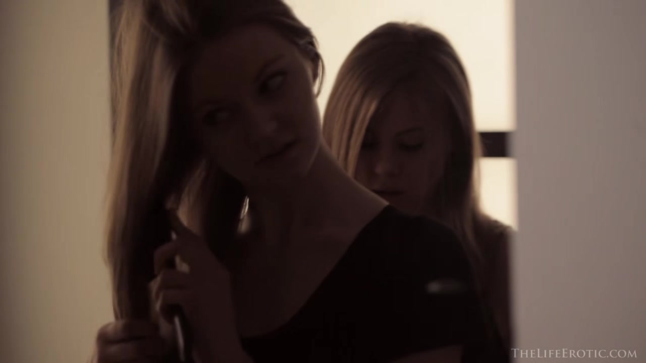 Girl - Girl 2 - Patritcy A & Viola Bailey - TheLifeErotic