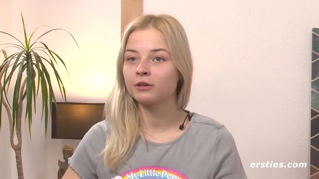 Bianca Masturbates With A Pink Vibrator