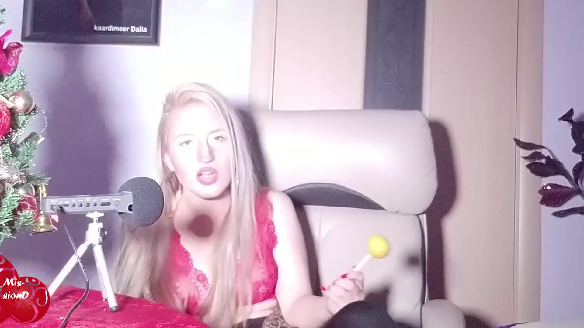 Lollipop Licking And In Russian Speaking - Sex Movies Featuring Findom Goaldigger