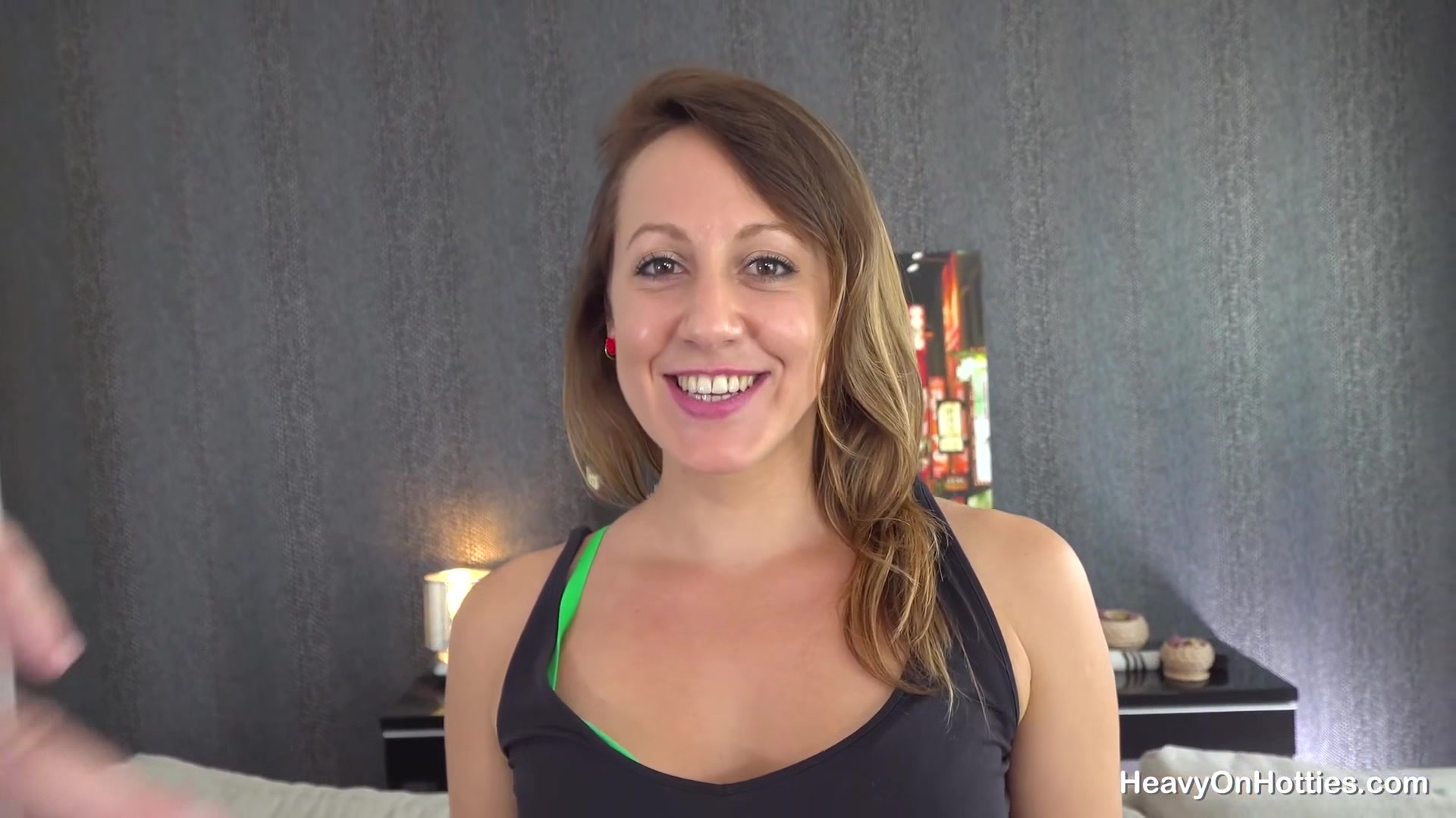 Long Time Cumming With Emmanuelle Worley - HeavyOnHotties