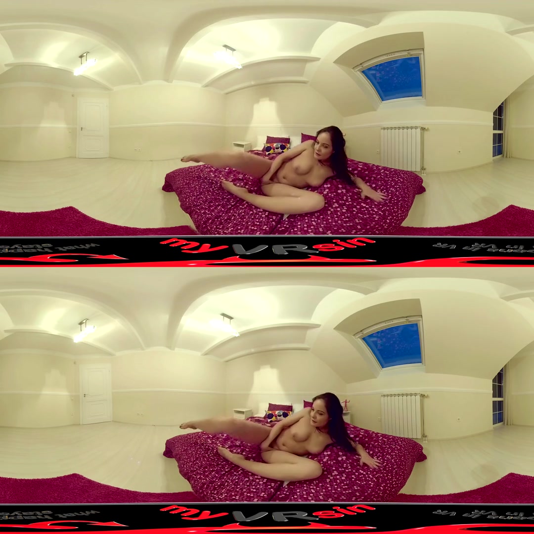 Dolly Diore in After a Hard Working Day - myVRsin