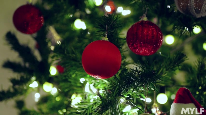 A Creamy White Christmas - MYLF