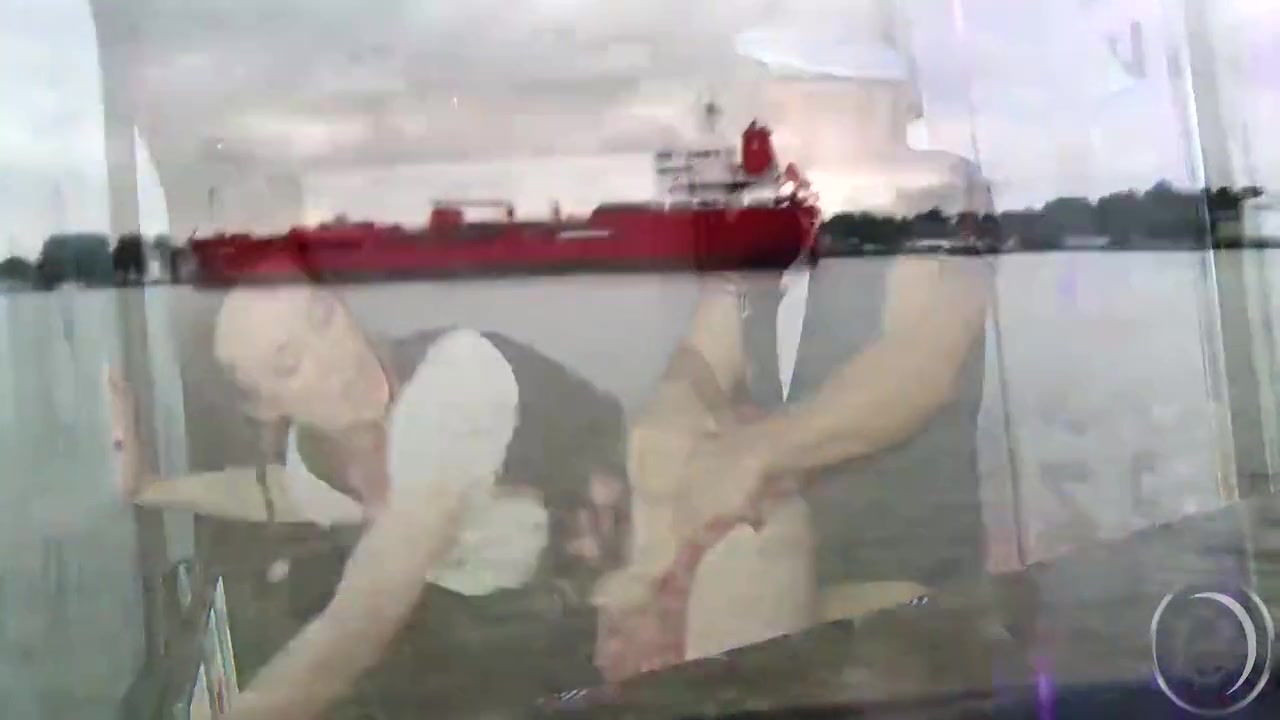 Hat Ihren Popeye Gefunden Und Bekommt Gleich Flussigen Spinat 12 Min With Gundula Pervers