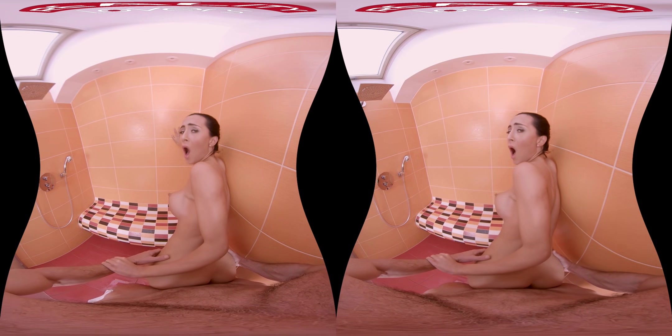 Throwback Bathroom - RealityLovers