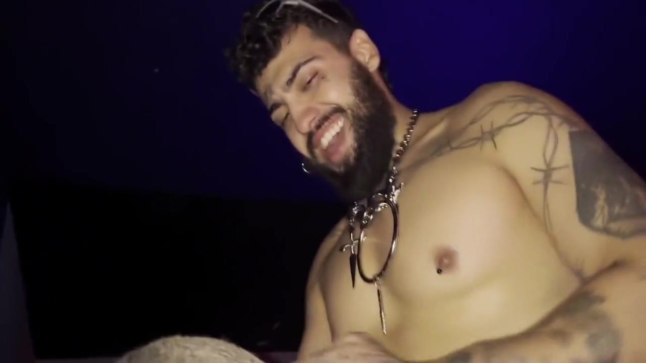 Fodendo Meu Amigo Na Boate - Assista Completo red 10 Min