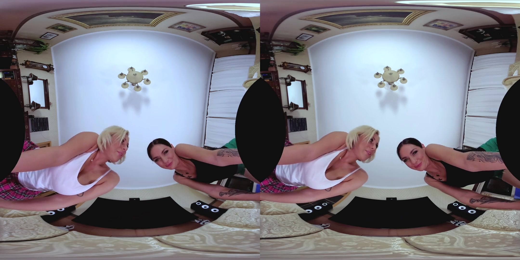 Lilli Vanilli & Lullu Gun in Deutsche Face Sitting - CzechVRFetish