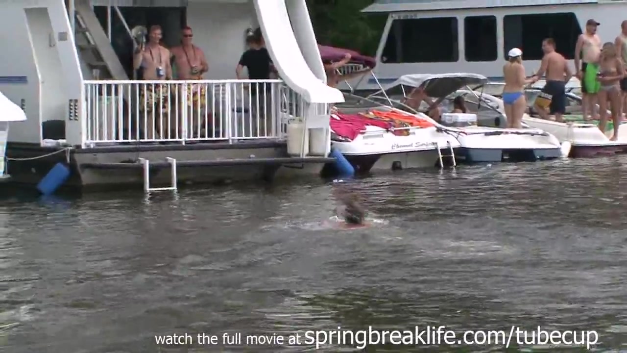 SpringBreakLife Video: Swimming For Pussy