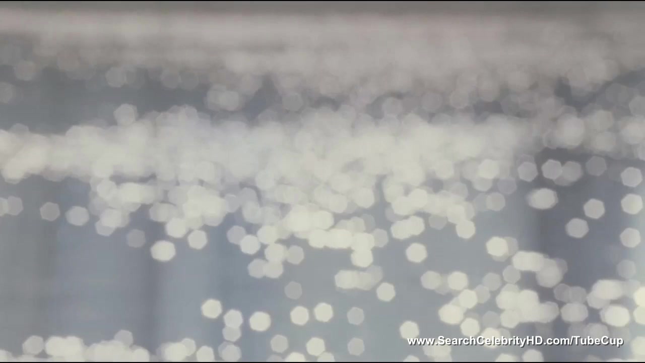 Mena Suvari nude - Garden of Eden