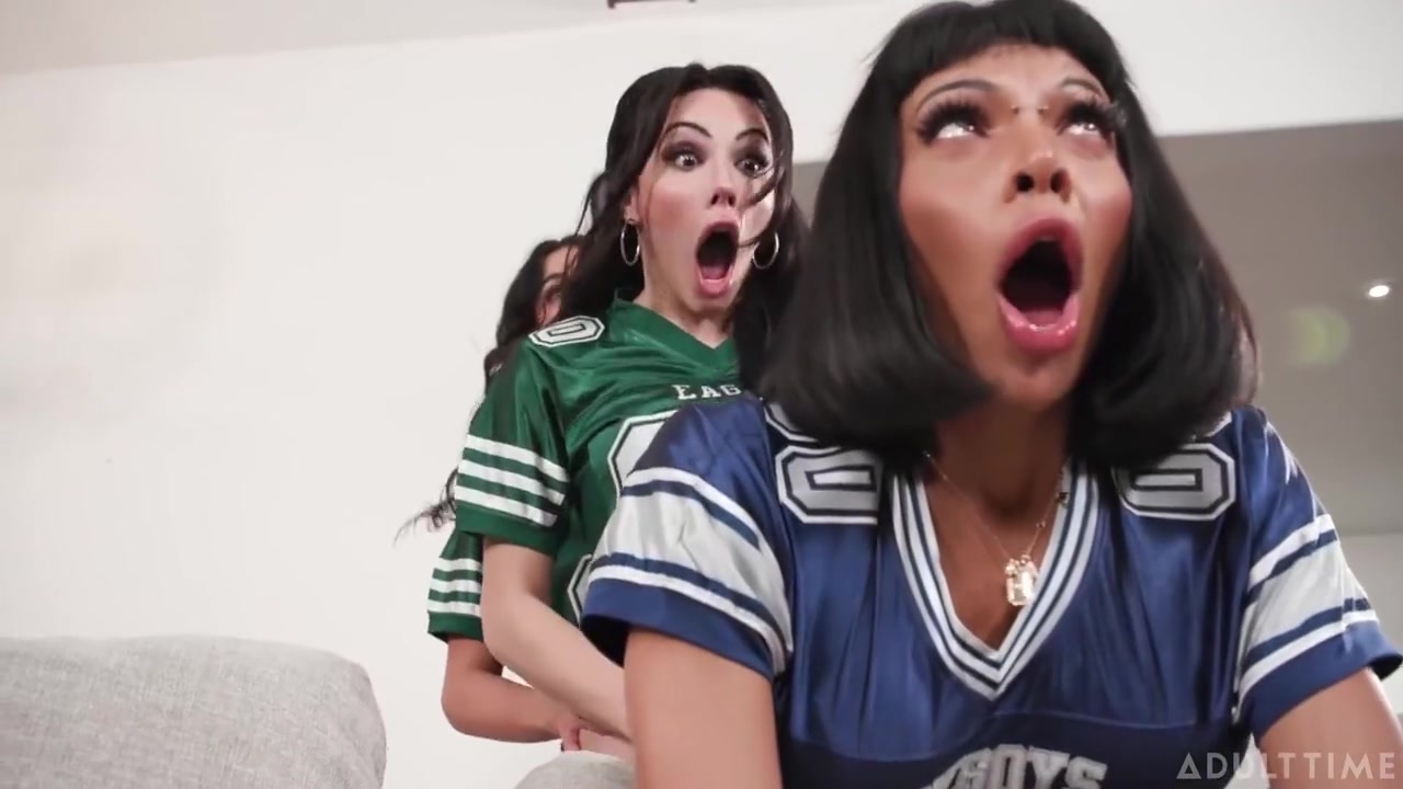 Game Day Grind - Ariel Demure, Avery Lust And Lola Morena