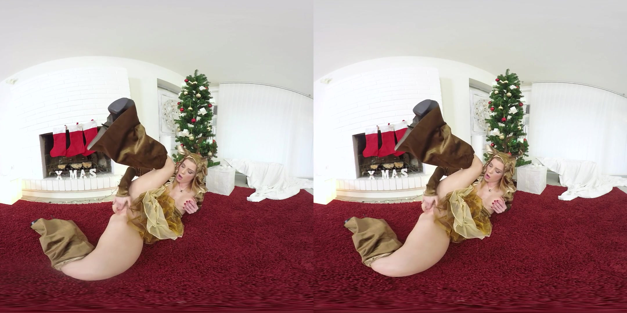 Chrissy Fox in New Year's Striptease - TmwVRNet