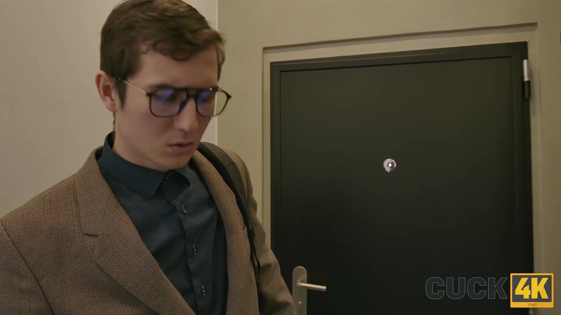 CUCK4K. Move Ya Hips