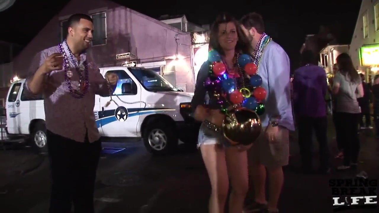 Mardi Gras Chicks on Bourbon Street - SpringbreakLife