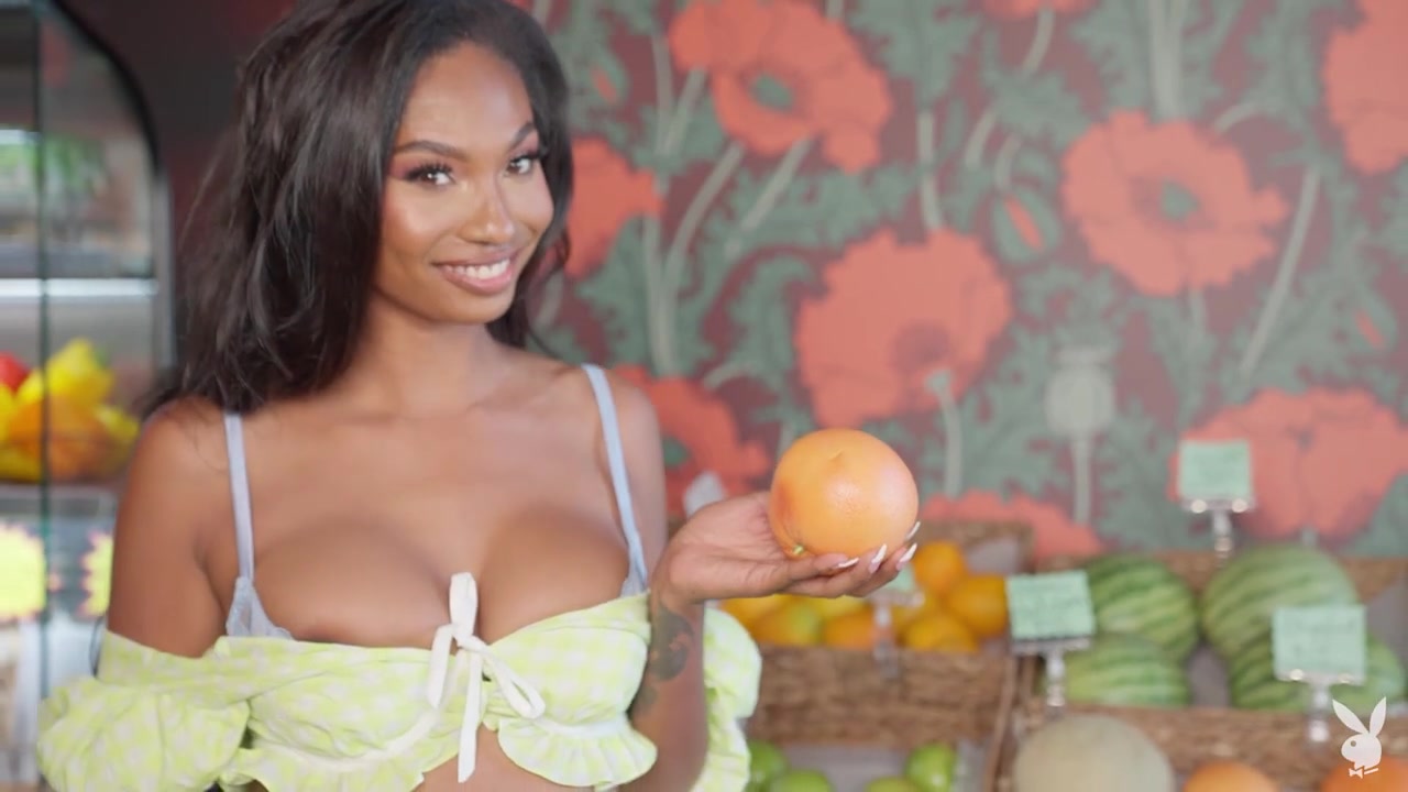Linda Steadman in Taste of Life - PlayboyPlus