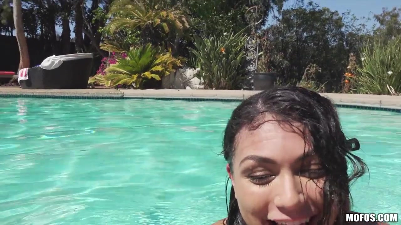 Kylie Sinner in Poolside Anal Sex - LetsTryAnal