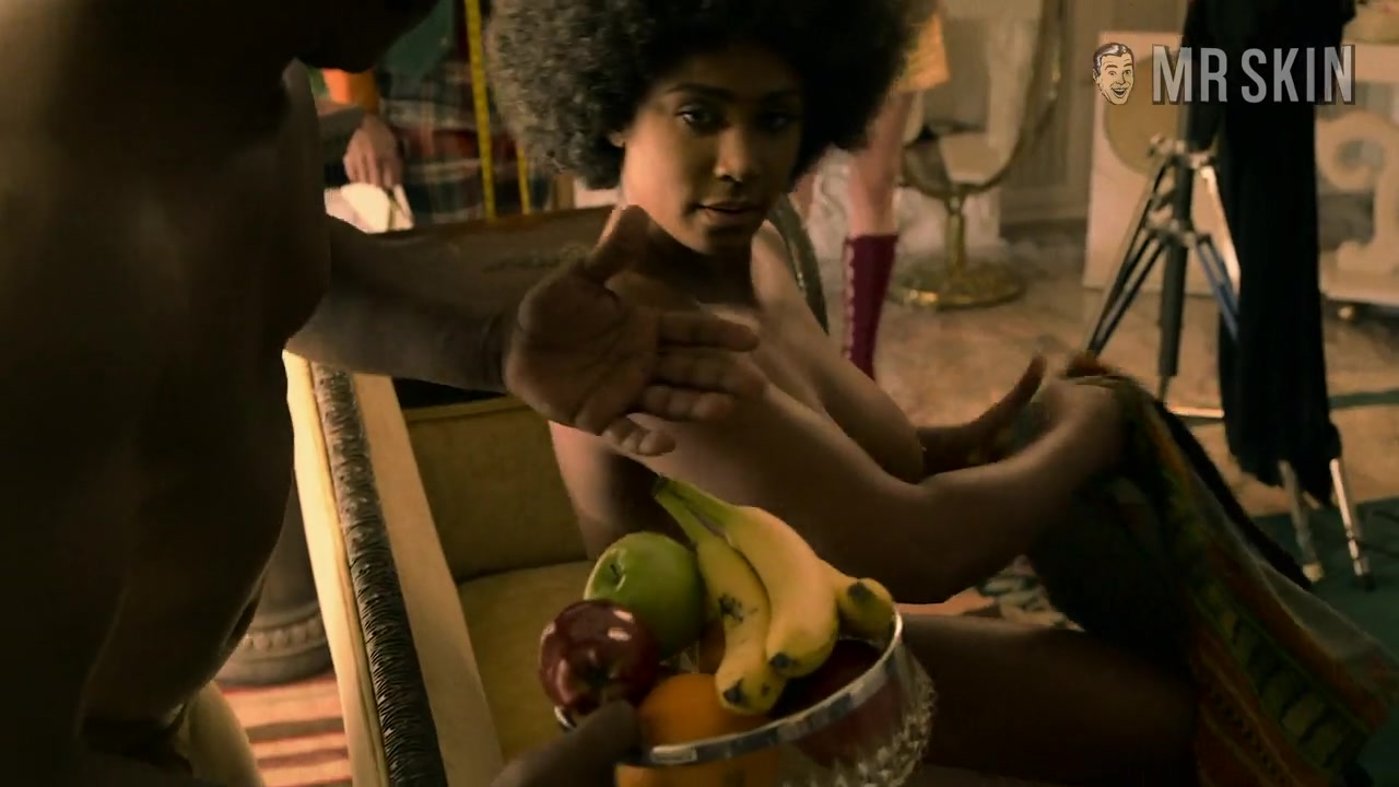 Dolemite Full Frontal, Love Unsimulated Threesome, And More - Mr.Skin
